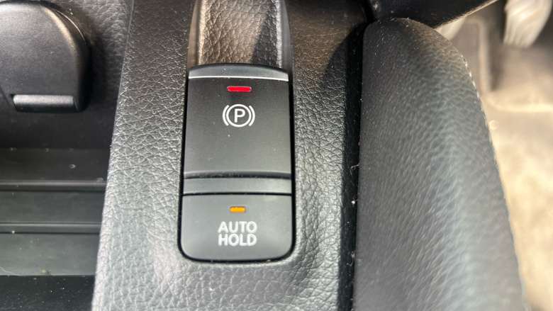 Nissan Qashqai 1.5 dCi N-Connecta 5dr Diesel Hatchback